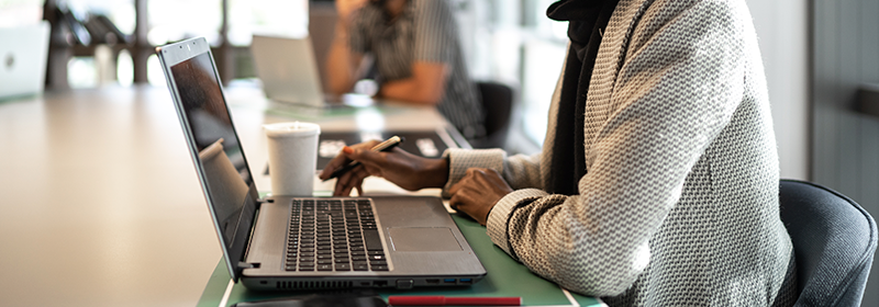 Minsait reduces the implementation time of its workplace services in banks and insurance companies by 60%