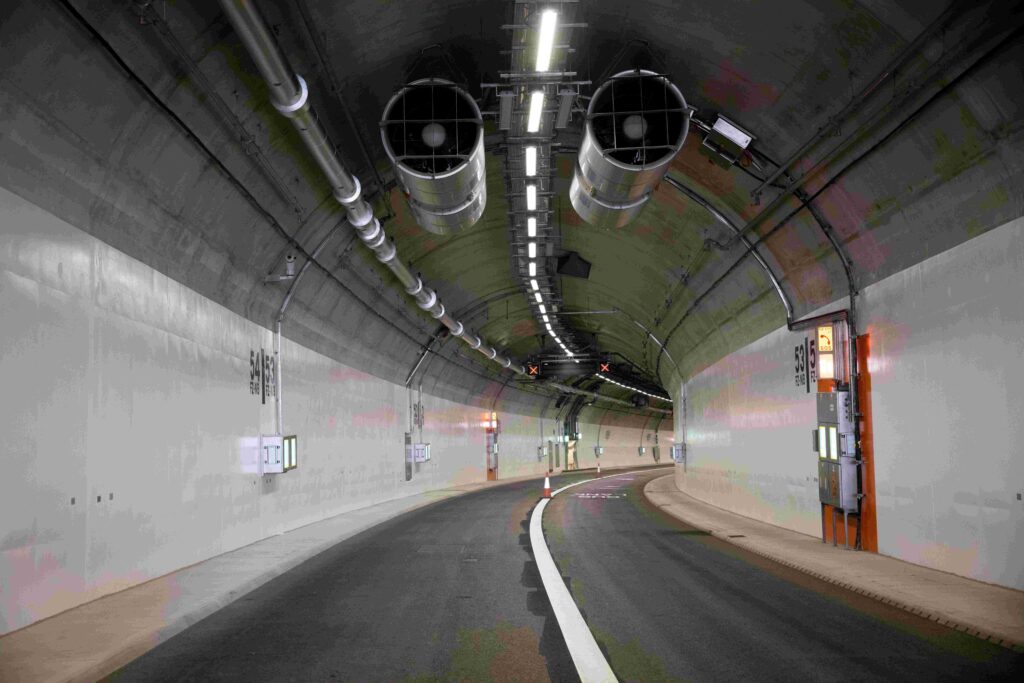 Indra’s cutting-edge technology now manages the traffic in London’s Silvertown Tunnel