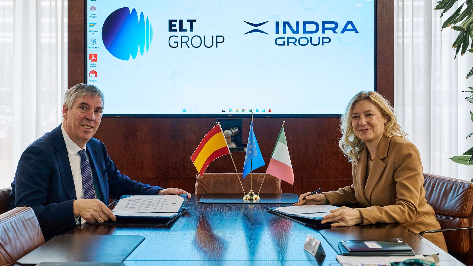 Indra Group y ELT Group firman un acuerdo marco para reforzar su cooperación estratégica en defensa multidominio