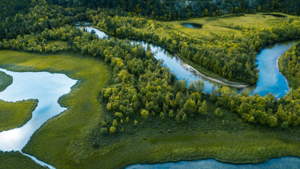 Indra Group se sitúa entre las tres empresas más sostenibles a nivel mundial, y única europea en el Top 10%, según la selección Standard &amp; Poor's para el Sustainability Yearbook 2026