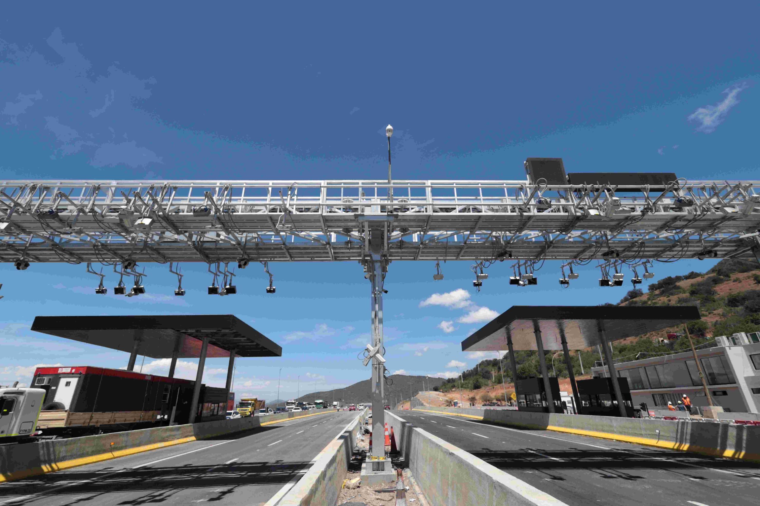 Indra despliega la tecnología para la gestión del tráfico en el Túnel Lo Ruiz de Chile